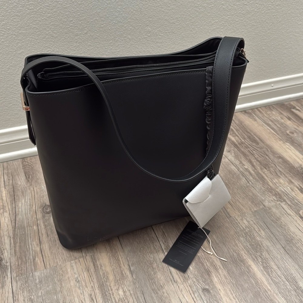 Beis wicked tote black